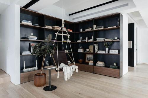 Строгий, но стильный черно-белый интерьер 04