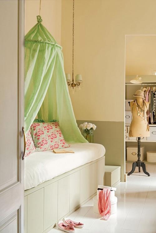 Женственный интерьер с высокими потолками 13