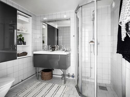 Маленькая квартира с огромным окном 20