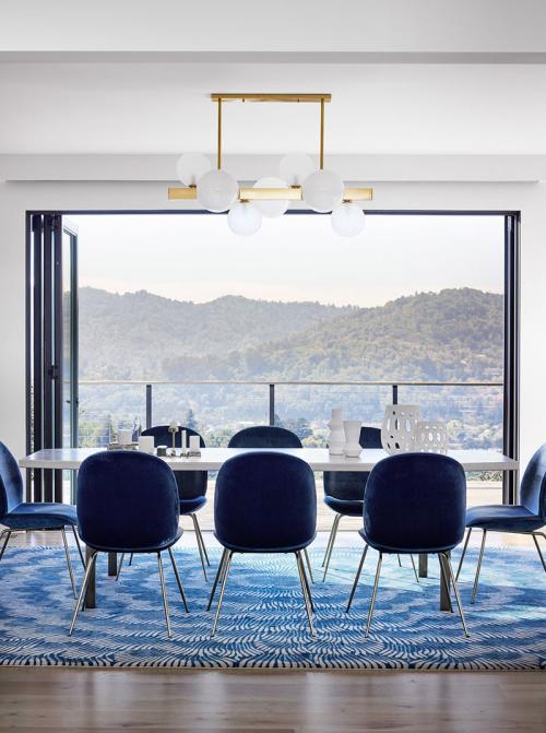 Дом с великолепным видом из окна 10