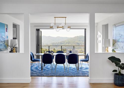 Дом с великолепным видом из окна 09