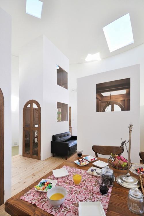 Необычный проект японского дома в Окадзаки, Япония 06