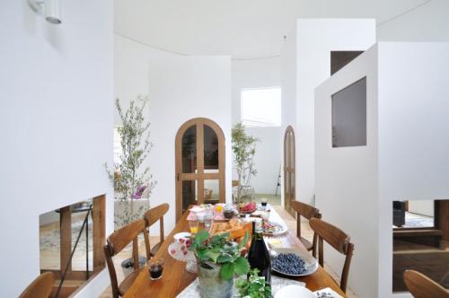 Необычный проект японского дома в Окадзаки, Япония 05