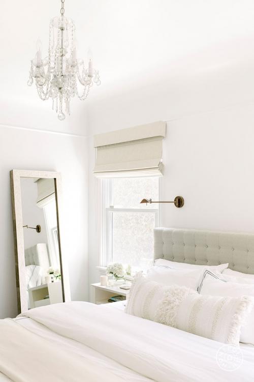 Светлый интерьер дома для сестры 10