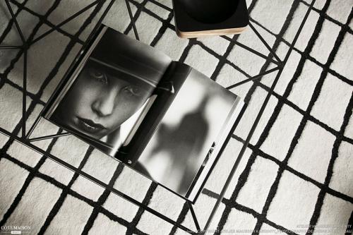 Игра на контрастах: интересная черно-белая квартира в Париже (75 кв. м) 09