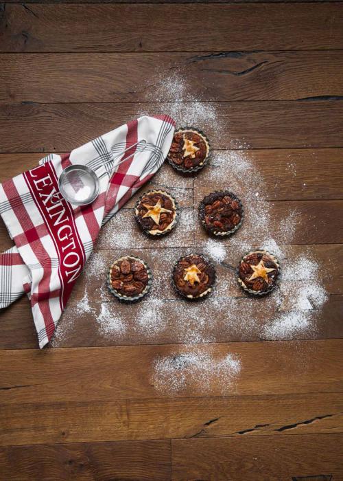 Отголоски праздников с Lexington 08