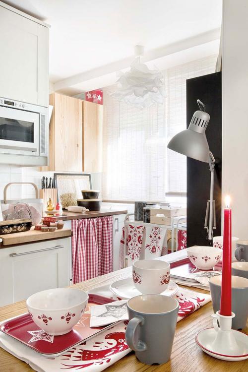 Просторная квартира в белом новогоднем декоре в Мадриде 03