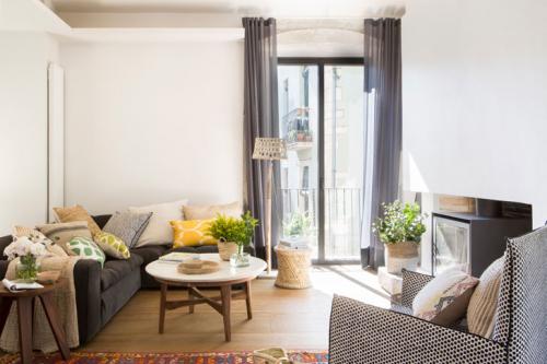 Черно-белые сочетания в интерьере 07