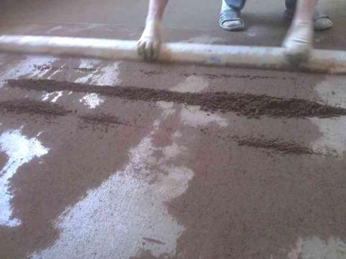 Поднялась плитка на полу. Почему может потрескаться кафель на полу, даже если укладка была давно