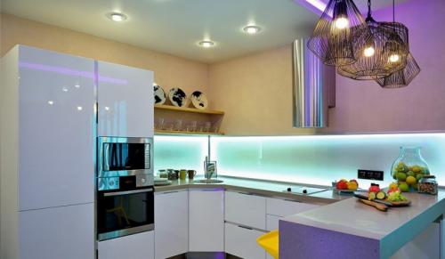 Фартук на кухню из стекла: 45 идей дизайна и 5 важных советов