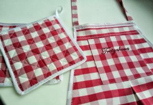 Из чего сделать фартук на кухне кроме плитки. Кухонные фартуки из керамической плитки 03 Из чего сделать фартук на кухне кроме плитки. Кухонные фартуки из керамической плитки 03