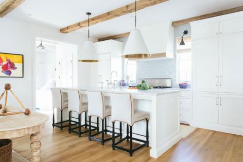 Простые формы и чистые линии в чудесных интерьерах Kate Marker 14