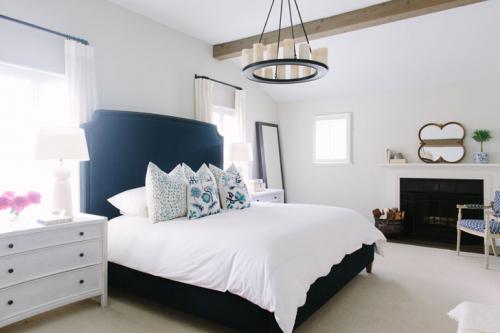 Простые формы и чистые линии в чудесных интерьерах Kate Marker 17