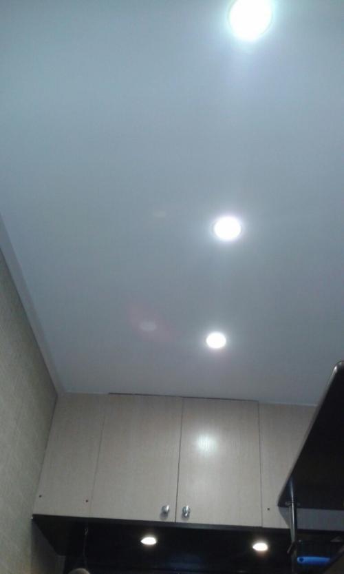 Потолок в маленькой прихожей. Натяжной потолок в маленькой прихожей 15