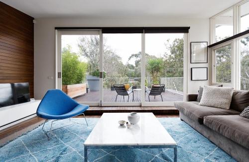 Светло коричневый пол в интерьере. Подбор цвета пола в квартире