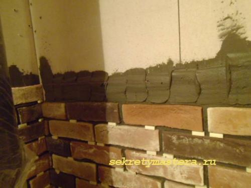 Укладка декоративного кирпича без швов. Укладка декоративного кирпича