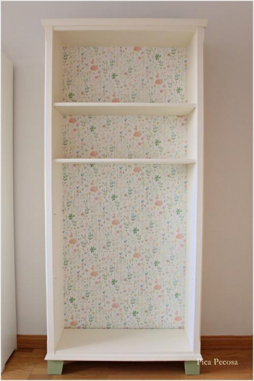 Как обновить старые полки для книг. Вторая жизнь старых вещей: новый дизайн стандартной книжной полки