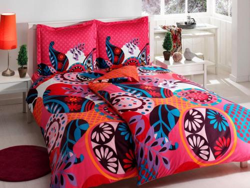 Что такое кпб постельное белье. Семейный комплект постельного белья - размеры и что входит в комплект 01