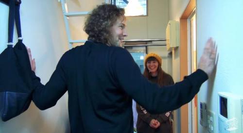 В Японии маленькие квартиры. Типичная японская квартира площадью в 8 квадратных метров поражает своей эргономичностью