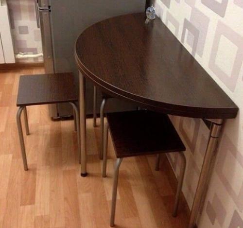 Полукруглый стол к стене. Виды