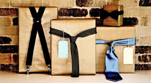 Как красиво упаковать подарок мужчине. Как красиво упаковать подарок своими руками