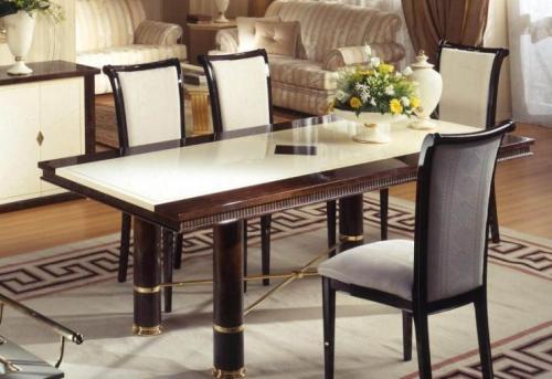 Обеденный стол на кухню. Материалы для кухонного стола