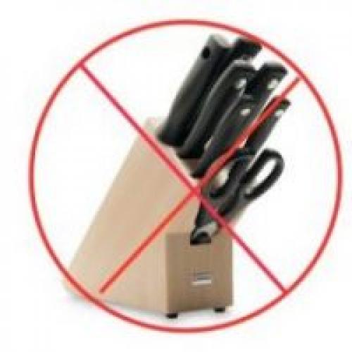 Опасности на кухне для детей. Какая существует опасность для ребенка на кухне?