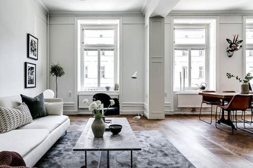 Белая квартира с черными акцентами в Стокгольме (107 кв. м) 10