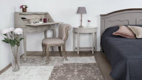 Туалетные столики. Виды туалетных столиков и их устройство