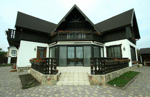 Проекты шале с панорамными окнами. Особенности стиля шале