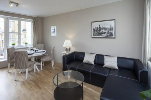 Дизайн брежневки 2 комнаты. Способы увеличения площади кухни 46