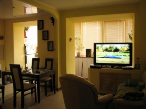 Стоит ли объединять лоджию с комнатой. Процесс объединения лоджии или балкона с комнатой 07