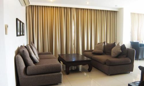 Дизайн брежневки 2 комнаты. Способы увеличения площади кухни 41