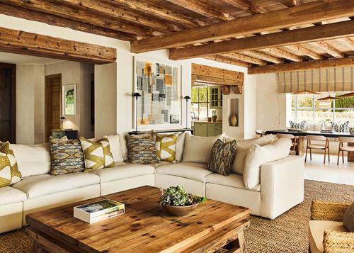 Солнечная вилла с бассейном 01