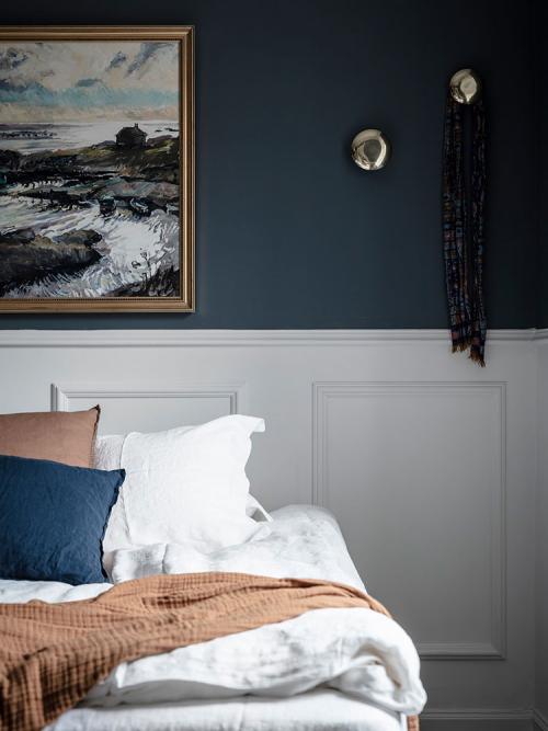 Бело-синий интерьер скандинавской квартиры (89 кв. м) 16