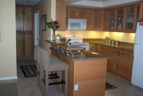 Как своими руками сделать барную стойку. Как сделать барную стойку своими руками: барная стойка из гипсокартона, дерева, кирпича 09