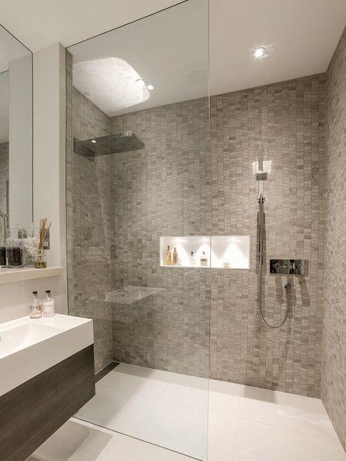 Ванная комната с душевой кабиной дизайн с душевым поддоном
