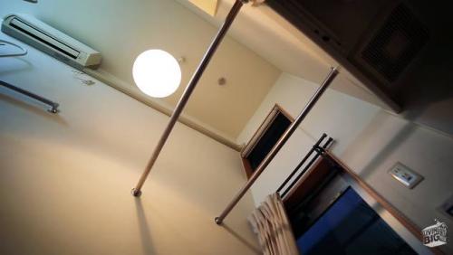 Маленькие квартиры в японии. Типичная японская квартира площадью в 8 квадратных метров поражает своей эргономичностью