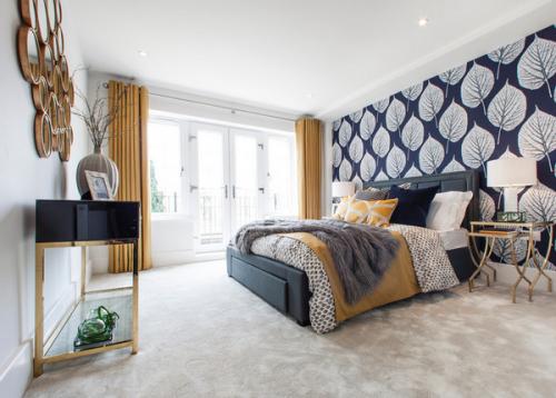 Шторы и покрывало одного цвета.  В цвет штор