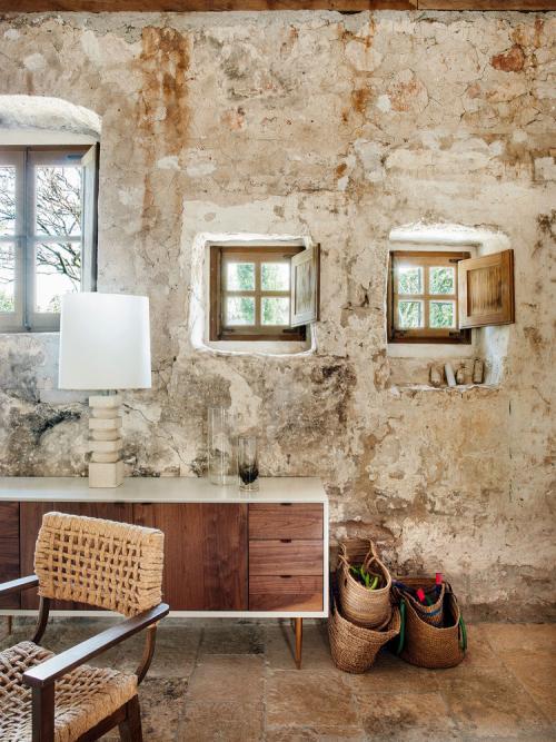 Каменный дом 15 века с видом на море 11