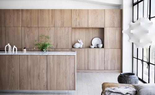 Великолепные кухни из дуба 01