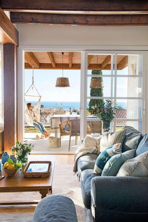 Дом с элементами морского стиля 03