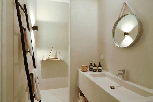 Райская вилла с видом на острове Тинос 08