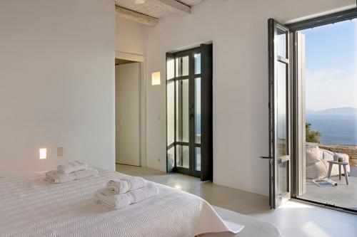 Райская вилла с видом на острове Тинос 05