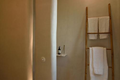 Райская вилла с видом на острове Тинос 06