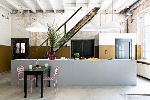 Дом дизайнера в бывшем оружейном заводе 01