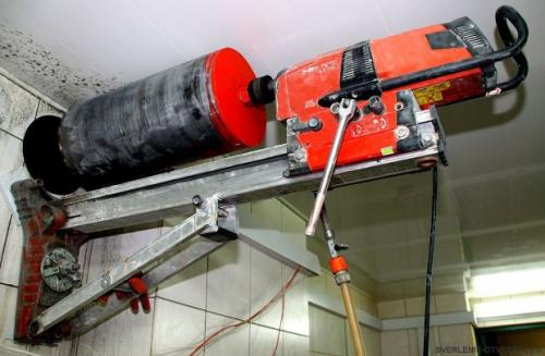 Сделать вентиляцию в стене. Наиболее важные требования к вентиляции в кухне 03