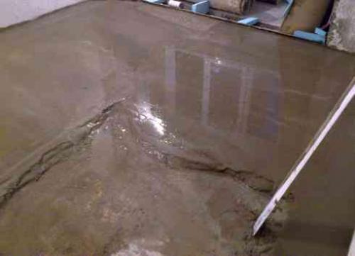 Шатается плитка на полу. Почему может потрескаться кафель на полу, даже если укладка была давно