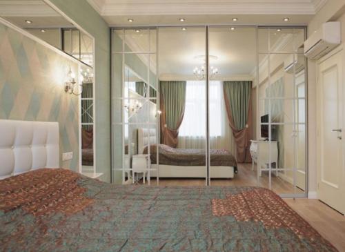 Как обставить длинную узкую спальню. Особенности обустройства узкой спальни