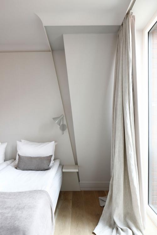 Своя цветовая гамма для каждого этажа 17